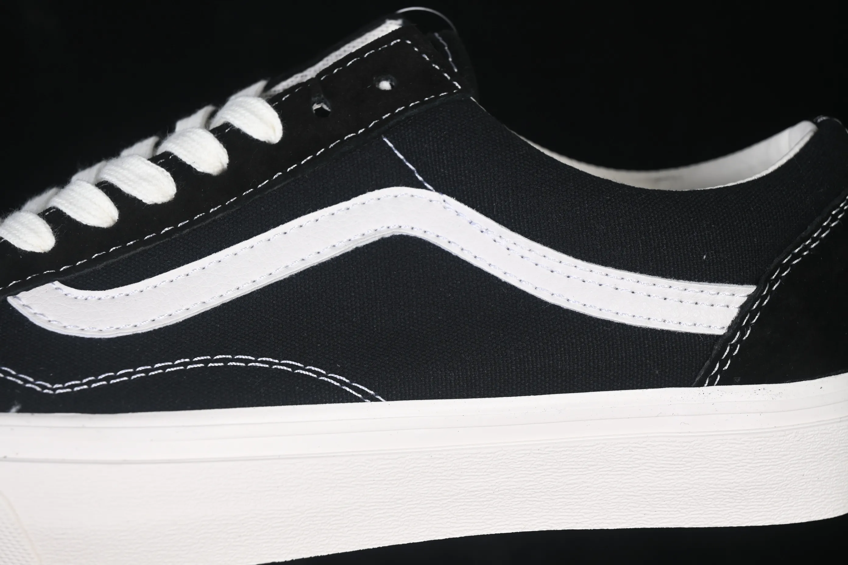 All categories Vans Vans series Vans Low Vans low top Vans Old Skool Vans low-top casual skateboard shoes VN0005UB1KP